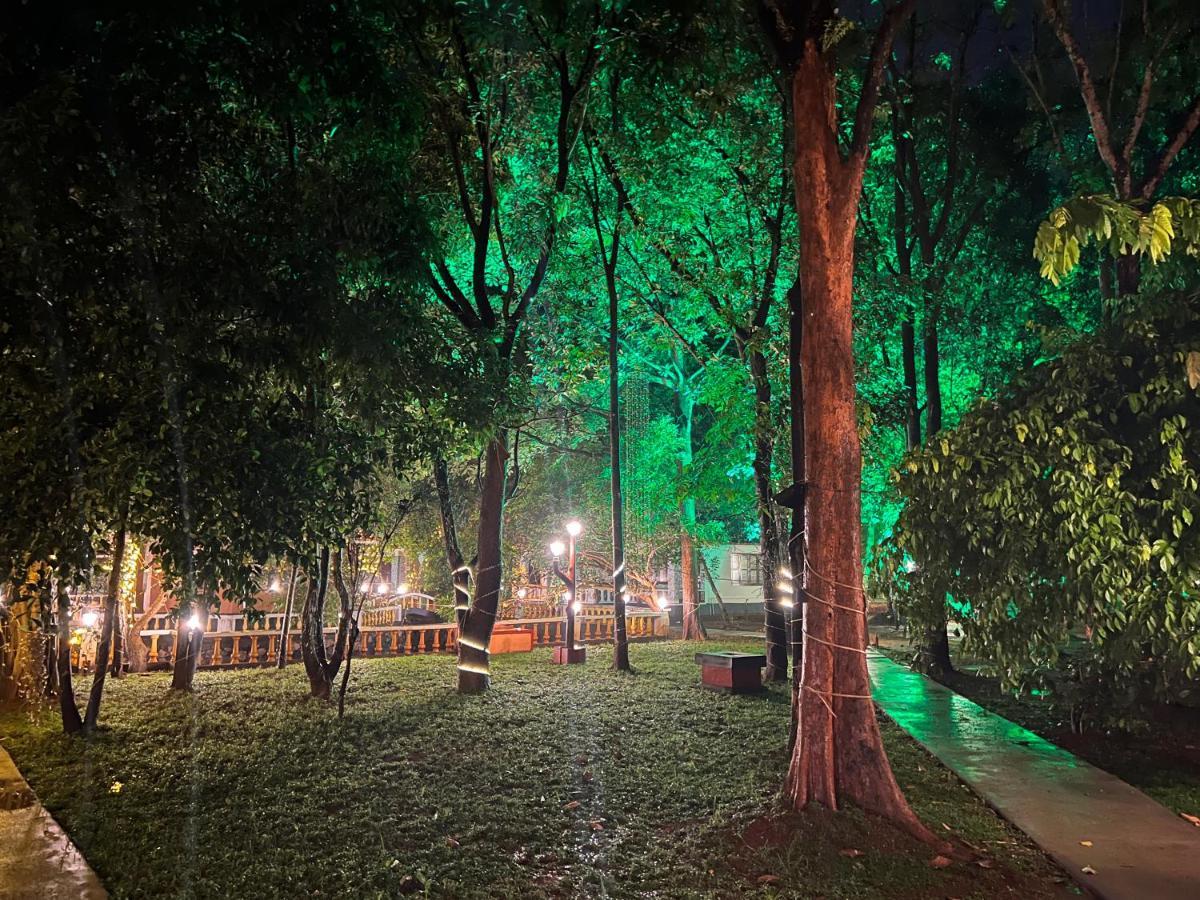 Surya Eco And Wedding Resort Thrissur Eksteriør bilde
