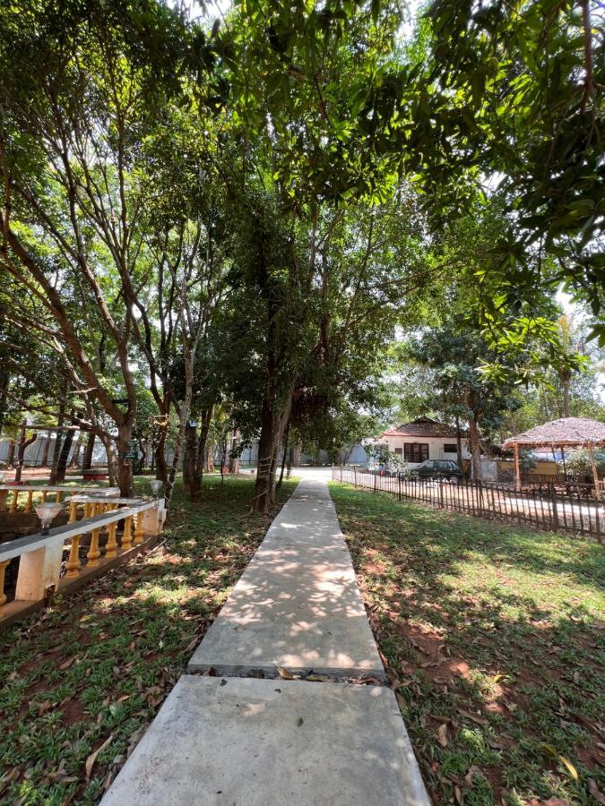 Surya Eco And Wedding Resort Thrissur Eksteriør bilde