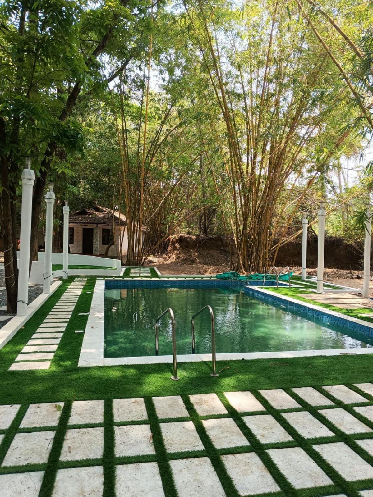 Surya Eco And Wedding Resort Thrissur Eksteriør bilde