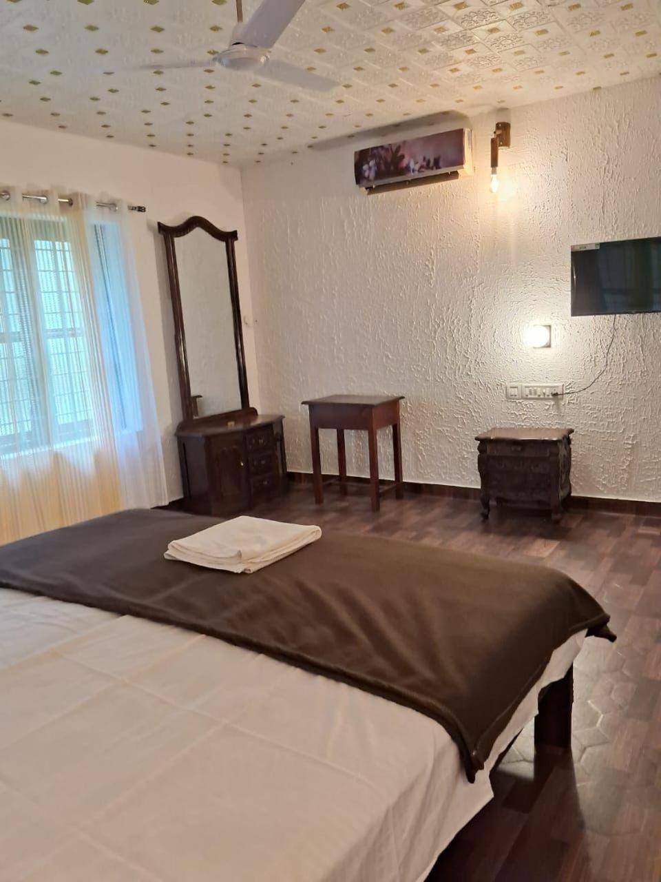 Surya Eco And Wedding Resort Thrissur Eksteriør bilde